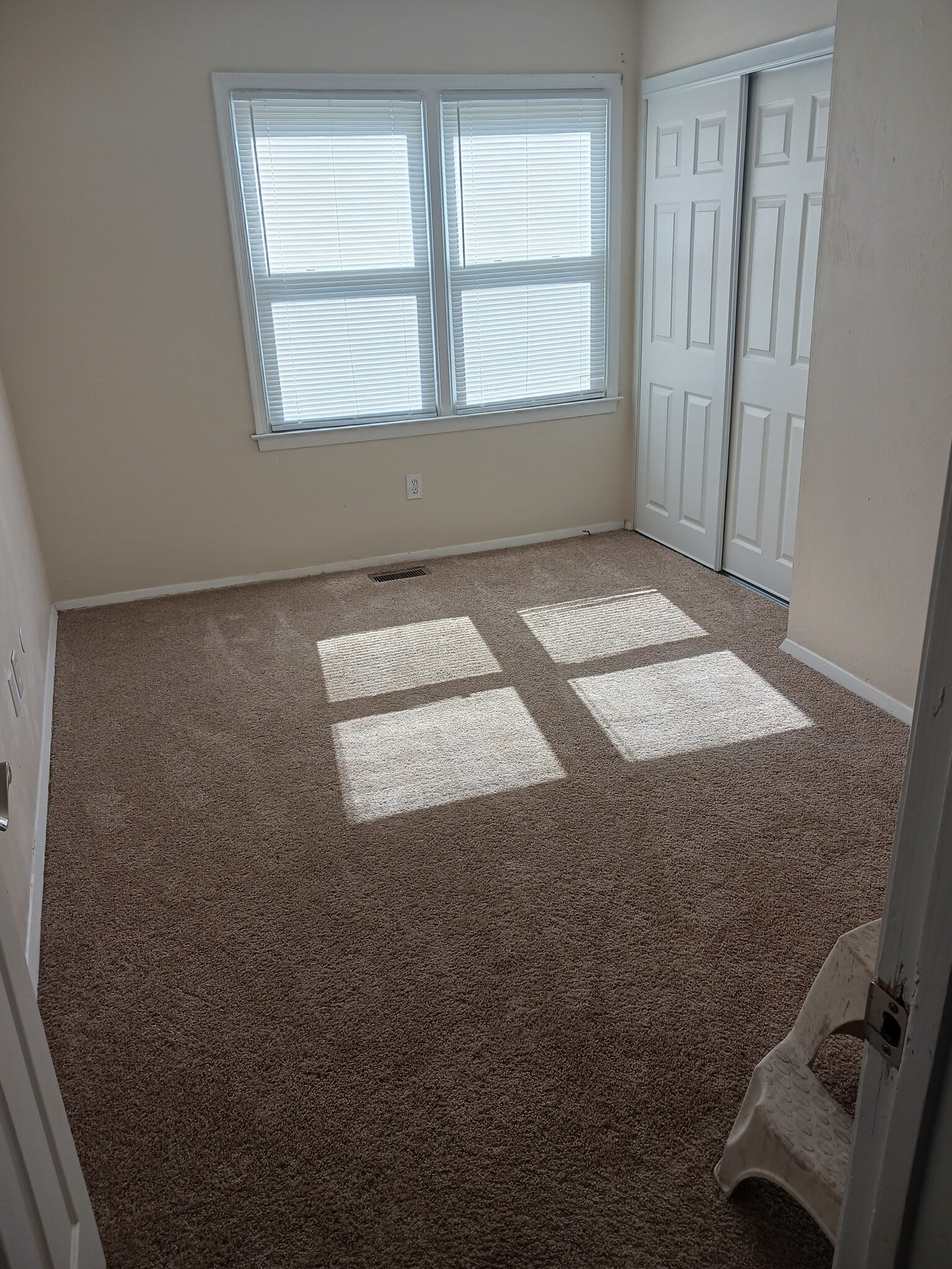 Bedroom - 6598 Stoney Point North