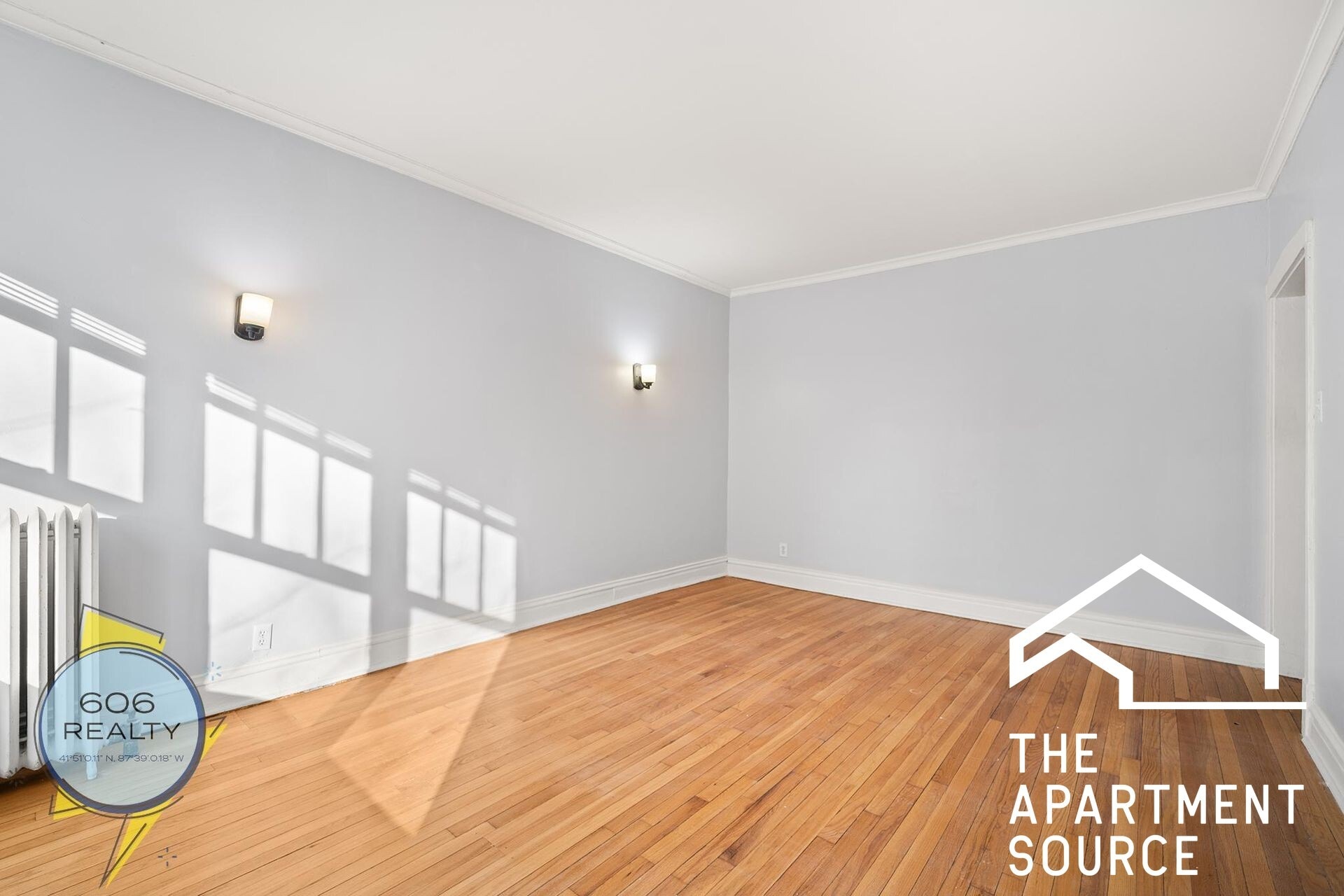 Building Photo - 822 W Wrightwood Ave