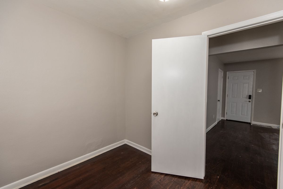 Building Photo - 320 Millman Dr