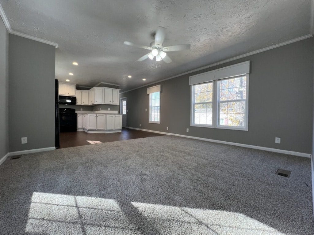 Building Photo - 125 E Sourwood Dr