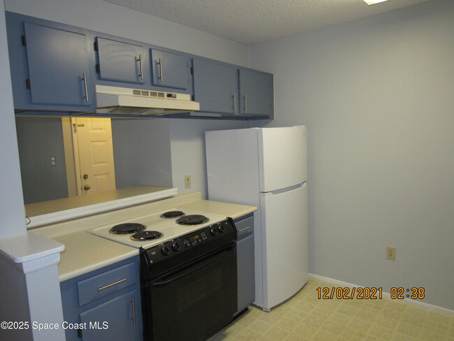 Building Photo - 225 S Tropical Trail