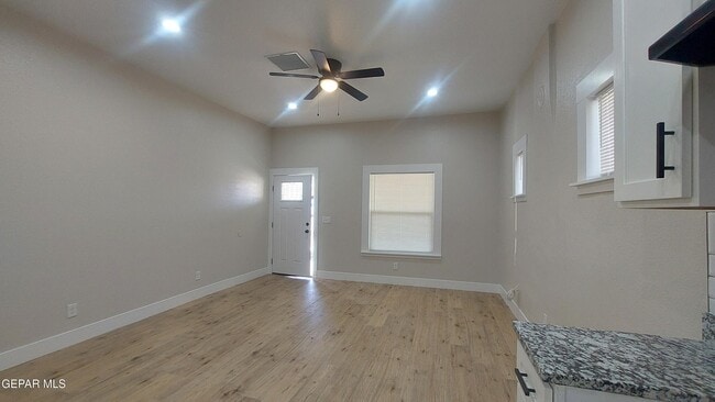 Building Photo - 2414 San Diego Ave
