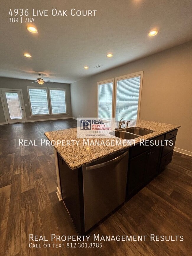 Building Photo - 4936 Live Oak Ct