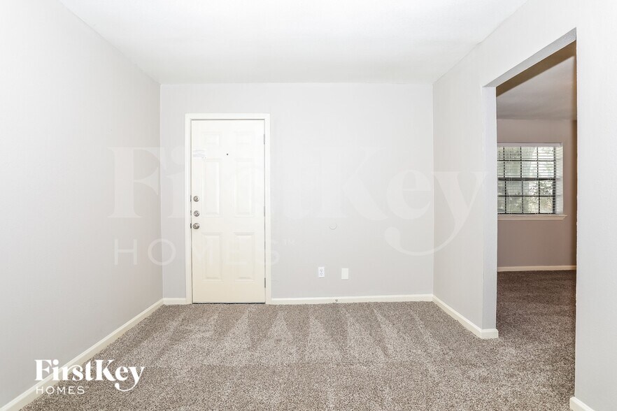 Building Photo - 5019 Monteith Dr