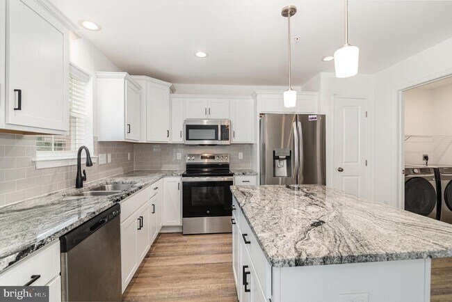 Building Photo - 157 Copperleaf Dr