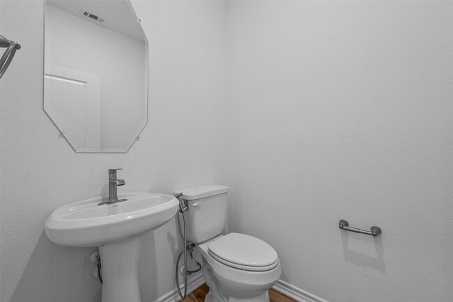 Building Photo - 14383 Cedar Shadow Dr