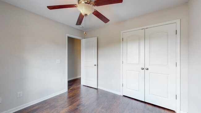 Building Photo - Townhome living in Richmond Hill's Creekside Subdivision - Community Pool and Playground