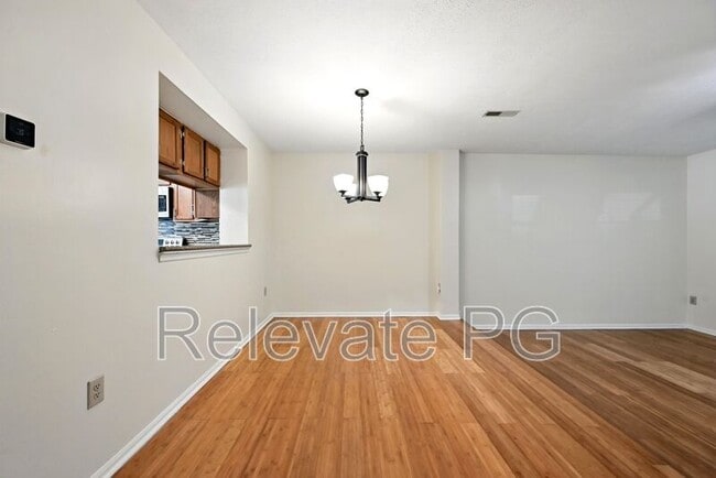 Building Photo - 7806 Balineen Ct
