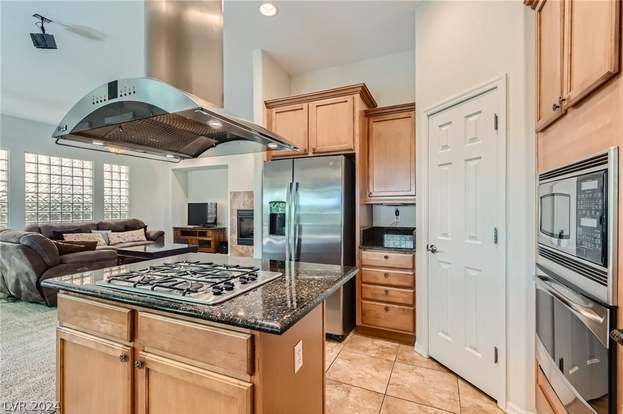 Building Photo - 348 Hanbury Manor Ln