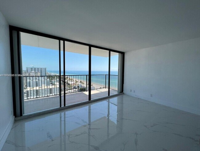 Building Photo - 2101 S Ocean Dr