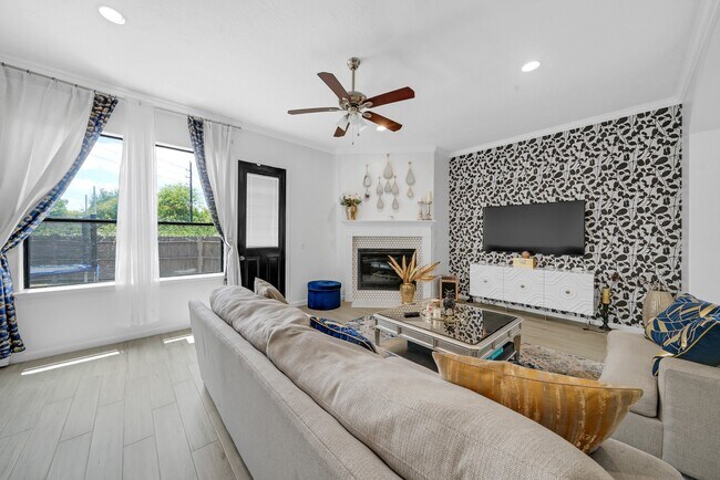 Building Photo - 15711 Edo Cir