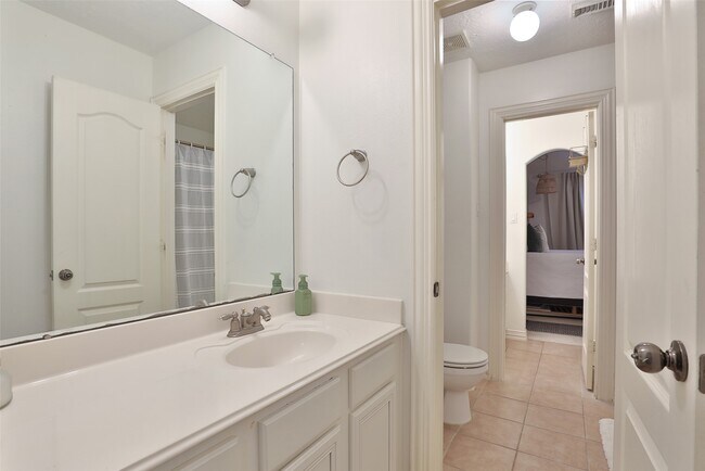 Building Photo - 3102 Palm Harbour Dr