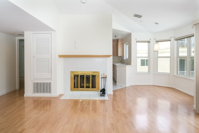 Building Photo - 3855 Carter Dr