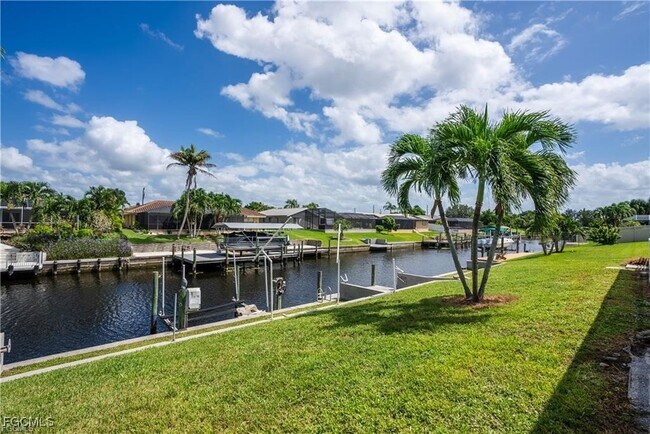 Building Photo - 1421 SE 29th Terrace