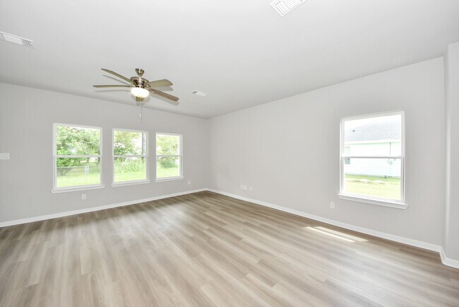 Building Photo - 638 Stovall Dr