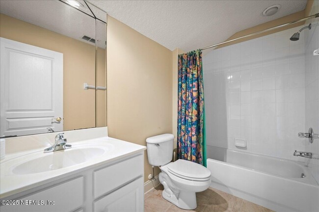 Building Photo - 1028 Meadow View Ln