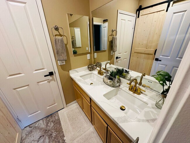 Building Photo - 3-Bedroom | 2.5 Bathroom Home with Solar, ...