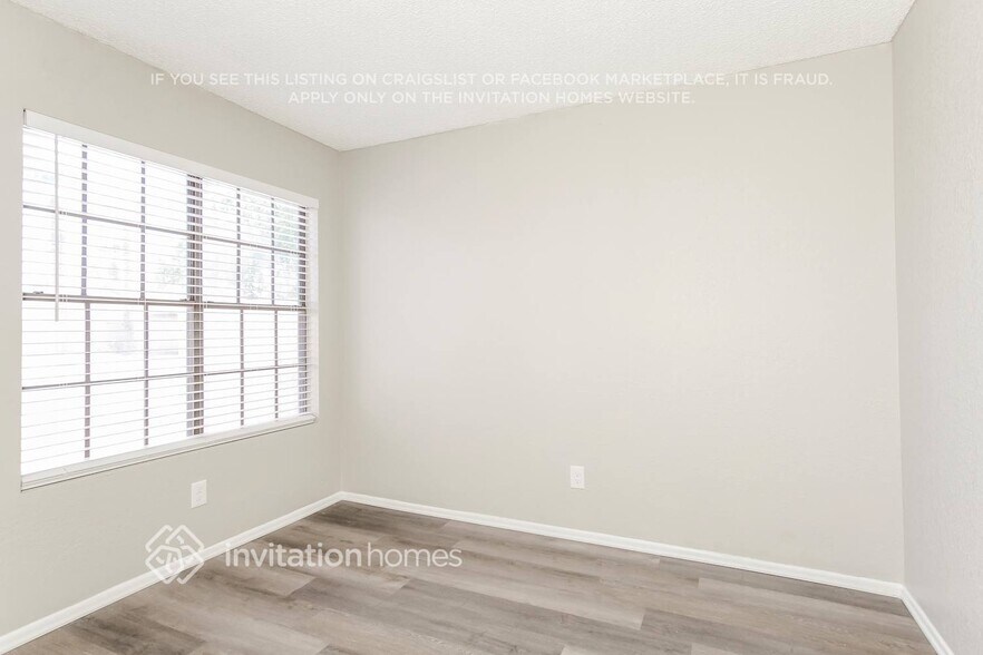 Building Photo - 2106 W Monona Dr