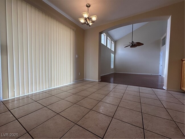 Building Photo - 821 Dancing Vines Ave