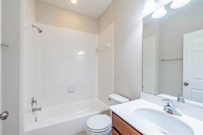 Building Photo - 1918 Tasmanian Tiger Trace