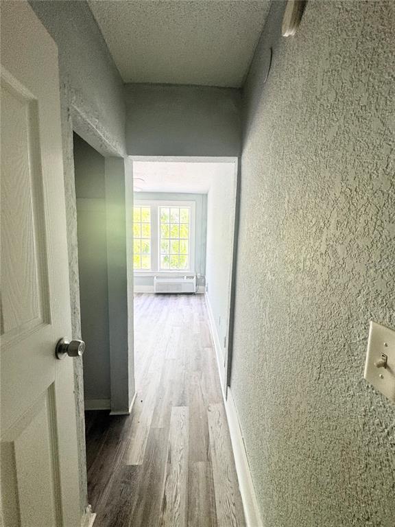 Building Photo - 704 Cordova Dr