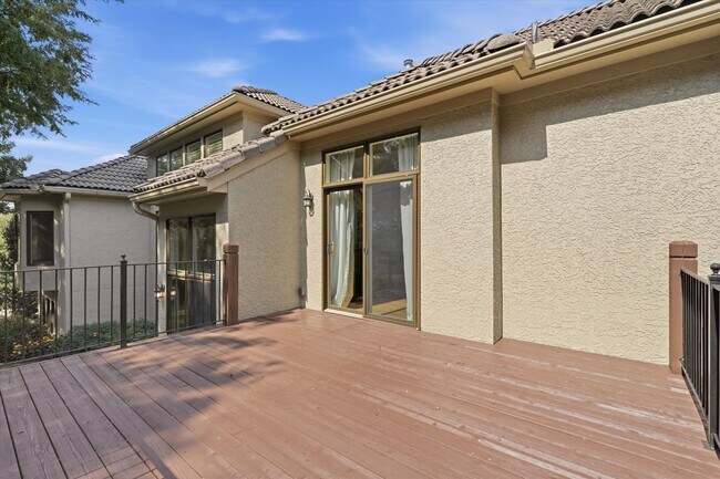 Building Photo - 9638 Zarda Dr