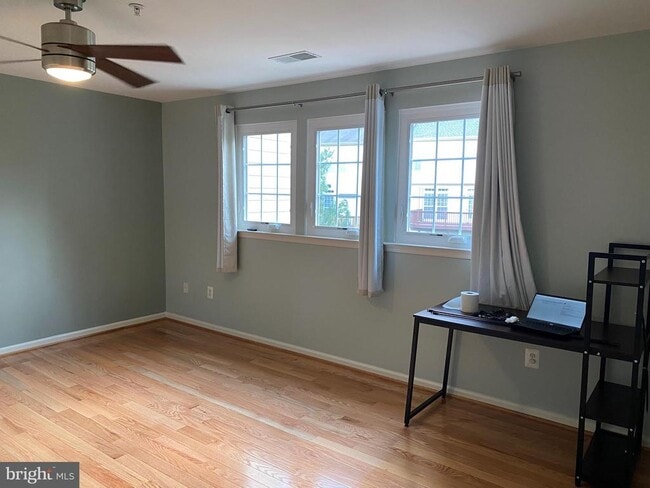Building Photo - 2212 Barnet Ct