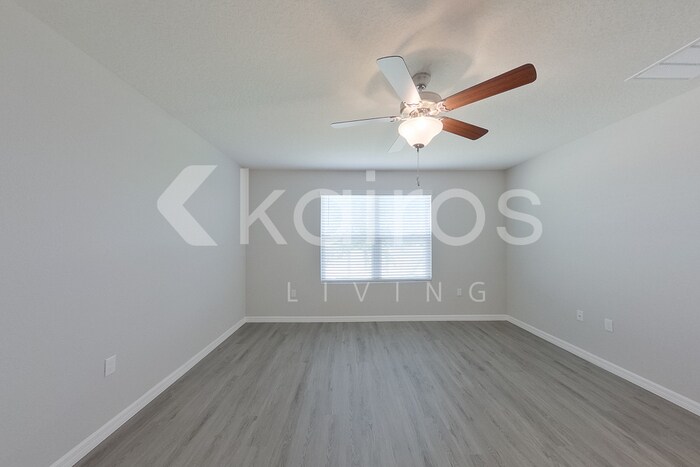 Building Photo - 4445 SW 85 Ln