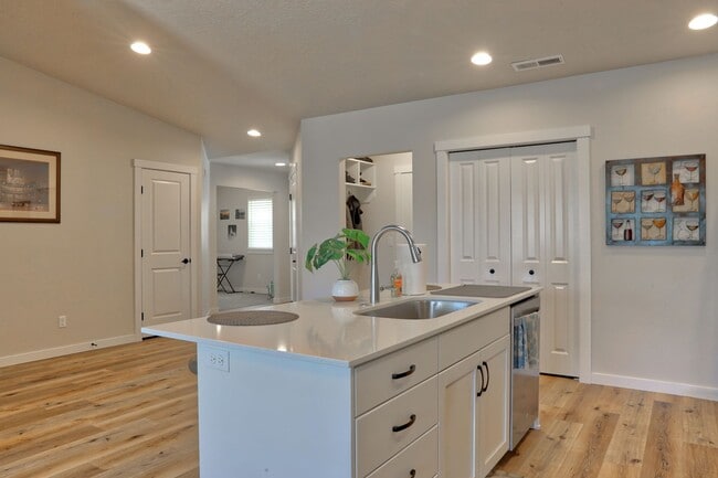 Building Photo - New home for Rent! Great Location.