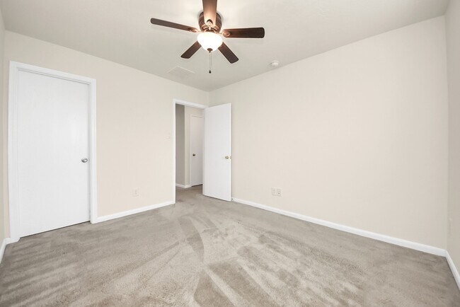 Building Photo - 19403 Tinway Ct