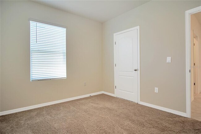 Building Photo - 245 Sofia Ln