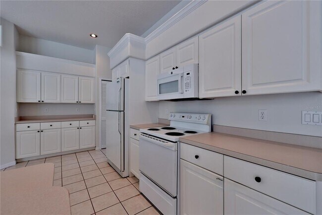 Building Photo - 2810 89th Ave E