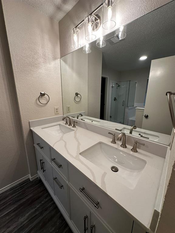 Building Photo - 6106 La Naranja Ln