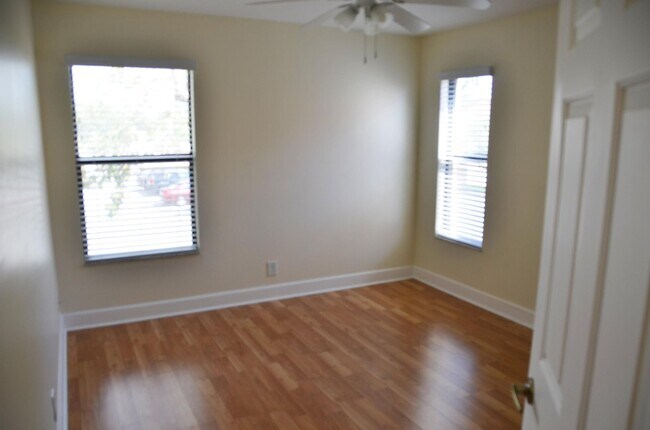 Building Photo - 3355 Jaywood Terrace