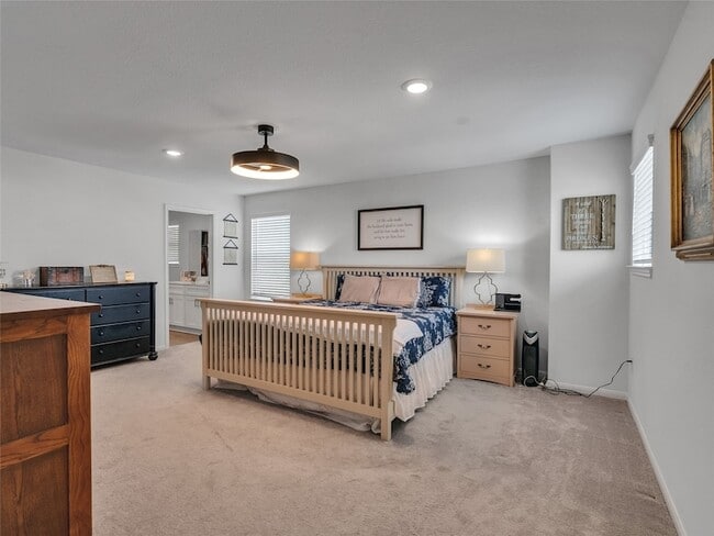 Building Photo - 25623 Balsamroot Dr