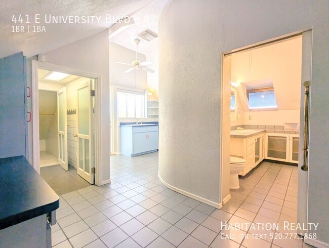 Building Photo - Pre-Lease!! Spacious 1bed/1bath a balcony ...