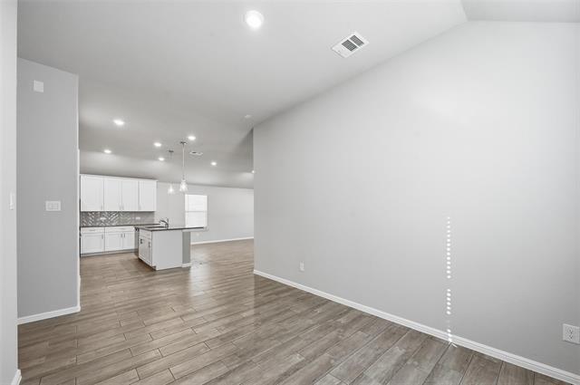 Building Photo - 501 Big Bnd Pkwy