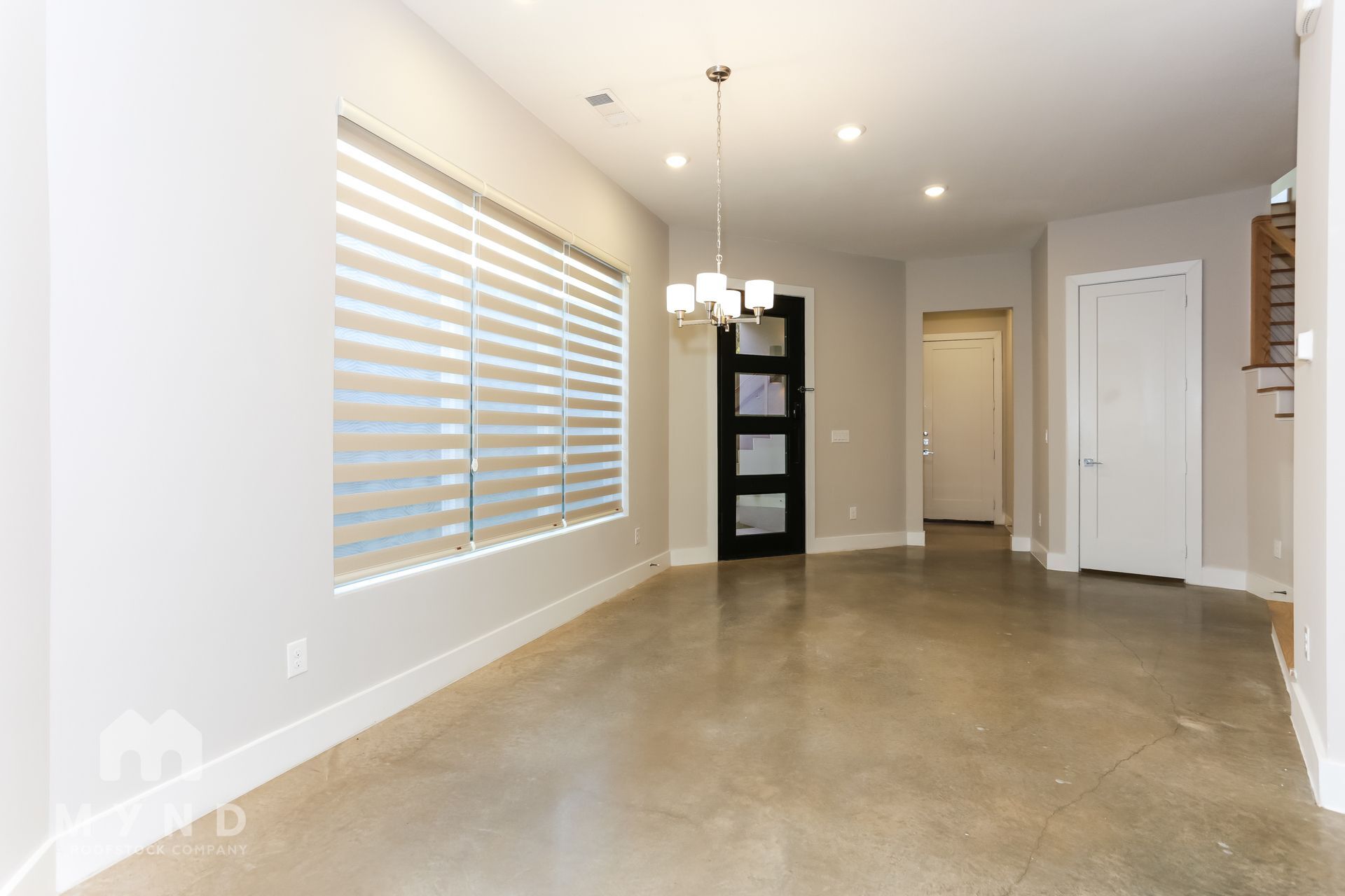 Building Photo - 2345 Vagas St