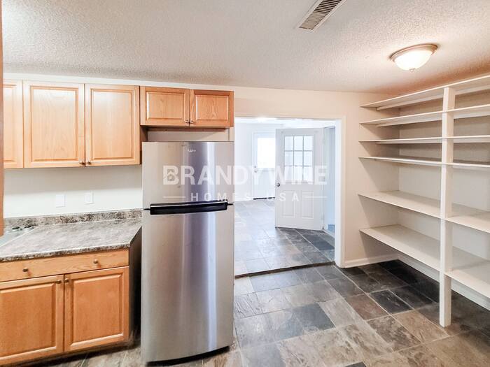 Building Photo - 327 Homeville Rd
