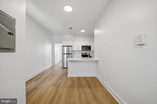 Building Photo - 3626 N 19th St