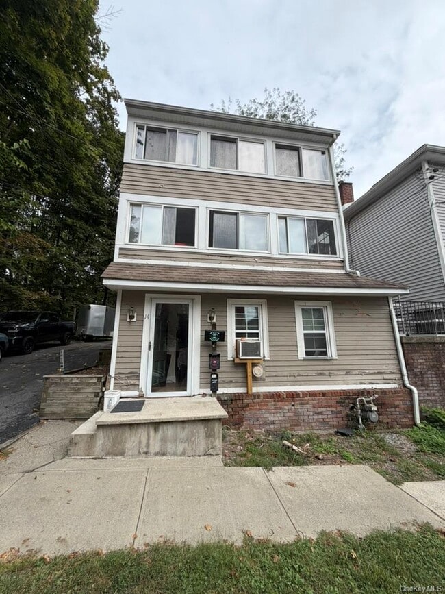 Primary Photo - 14 Talmadge St