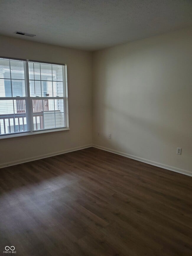 Building Photo - 4950 Potomac Square Way