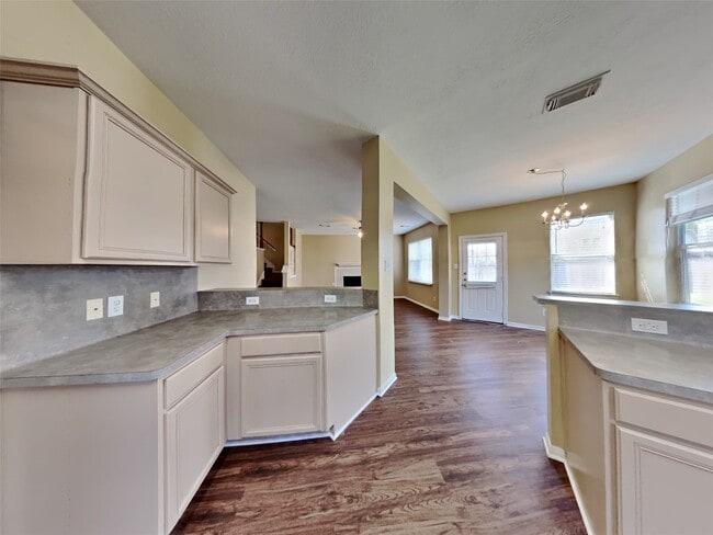 Building Photo - 9419 Stoneridge Canyon Ln