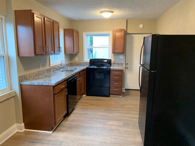 Building Photo - 4815 Ohio St