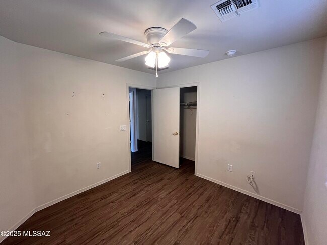 Building Photo - 7201 S Monks Tale Dr