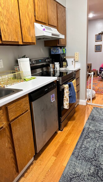 Building Photo - 88 Saint Botolph St