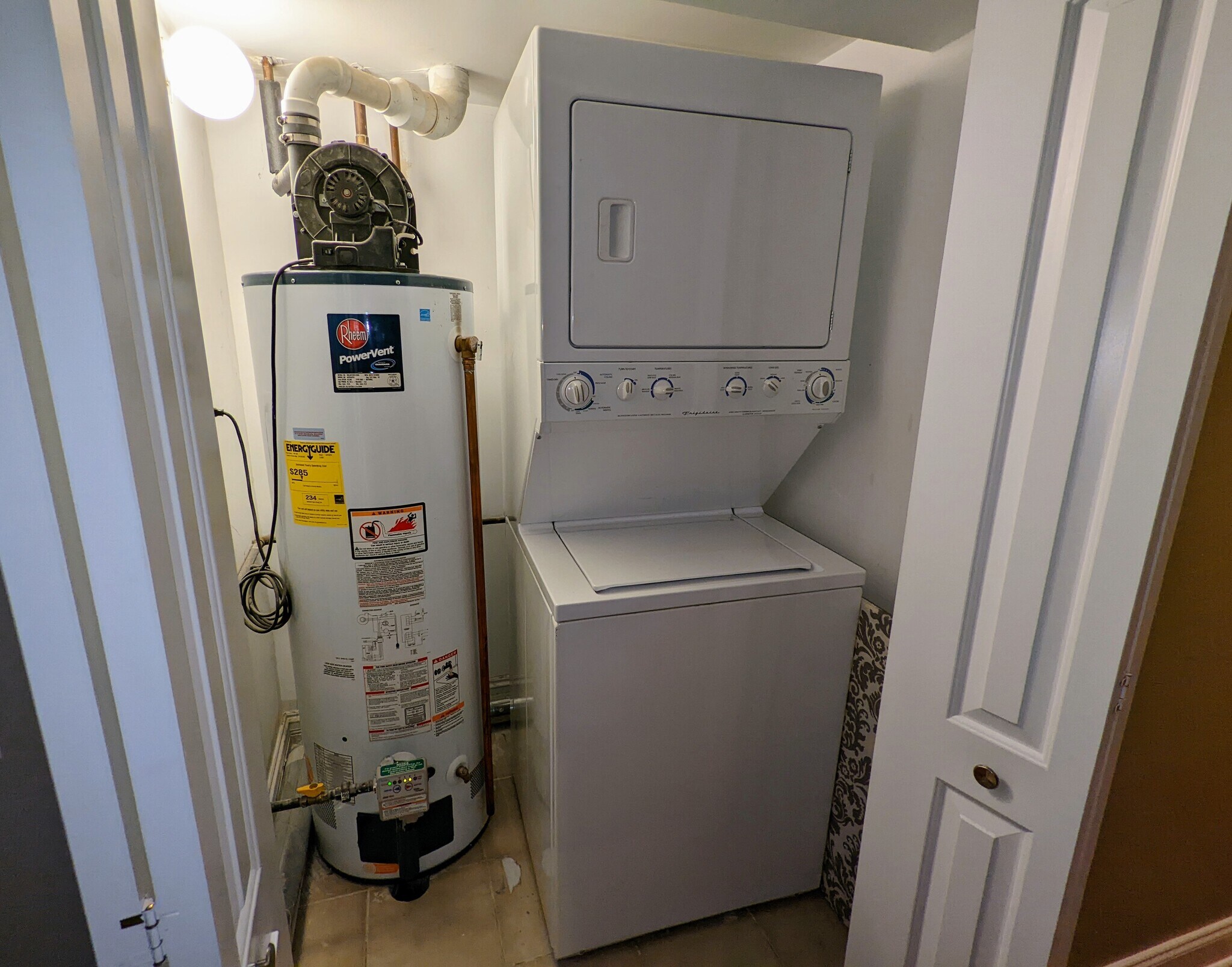 Building Photo - 2619 N Harding Ave