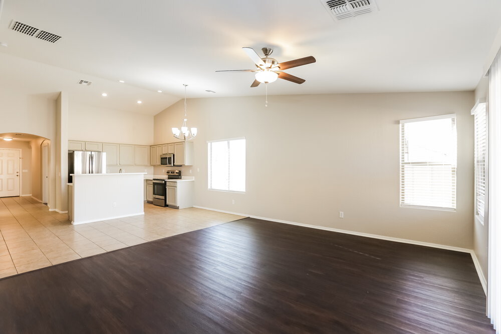 Building Photo - 6622 S 23rd Ave