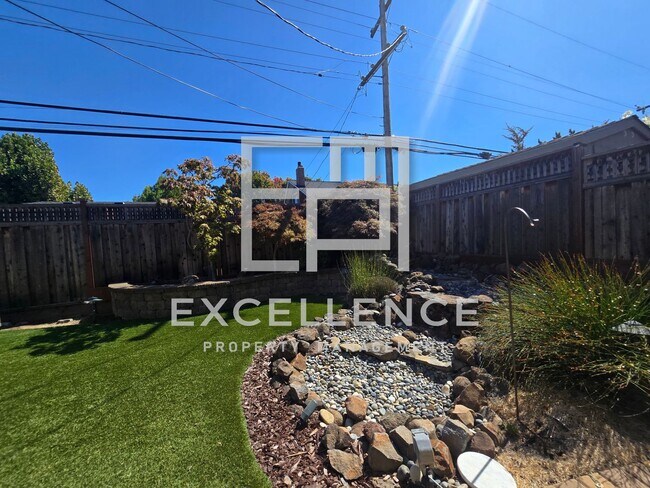 Building Photo - 1612 Trona Way