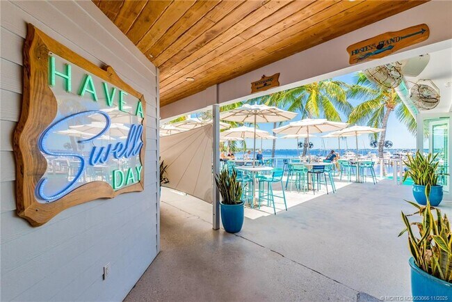 Building Photo - 715 NW Flagler Ave